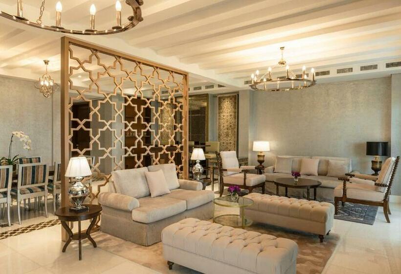 سوئیت رویال, Al Habtoor Polo Resort