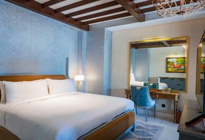 سوئیت رویال, Al Habtoor Polo Resort