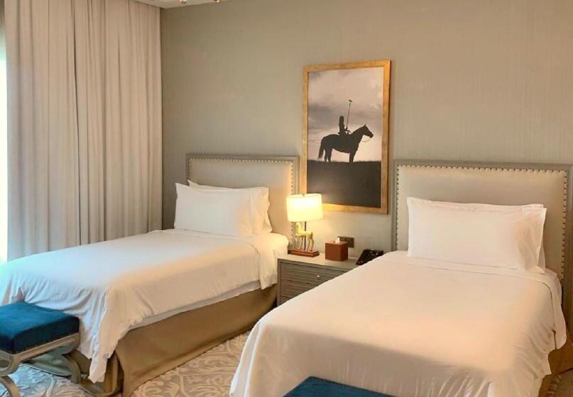 ویلای 4 خوابه, Al Habtoor Polo Resort