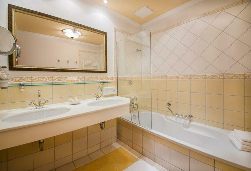 غرفة ديلوكس, Alpenschlössl