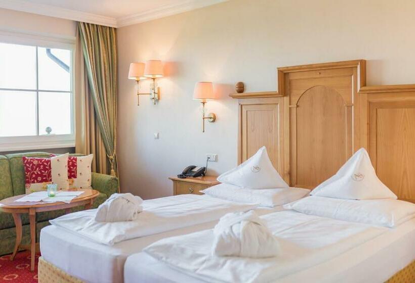 غرفة قياسية مزوَّدة بشُرفة, Alpenschlössl