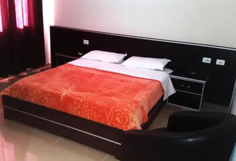 Standard-huone, Alpet