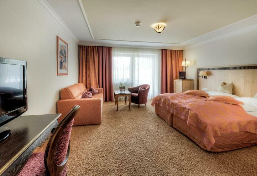 수피리어 룸, Brigitte