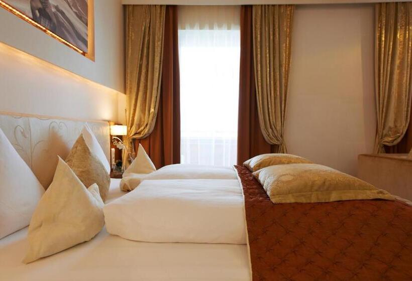 수피리어 룸, Brigitte