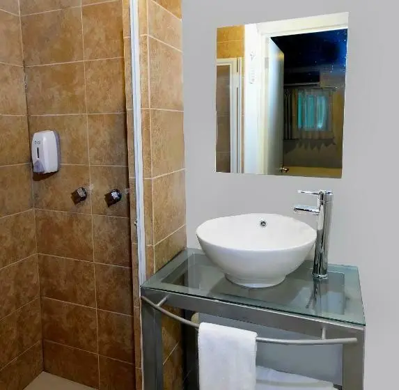 اتاق استاندارد با تخت دوبل, Container Inn Hotel Aeropuerto