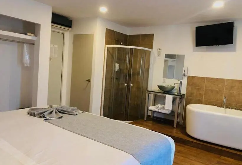 سوییت لوکس, Container Inn Hotel Aeropuerto