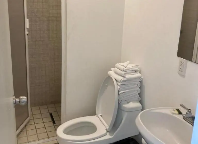 سوئیت مدیریتی 2 خوابه, Container Inn Hotel Aeropuerto