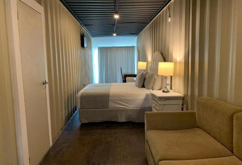 스위트 킹사이즈 침대, Container Inn Hotel Aeropuerto