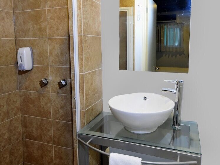 디럭스 스위트, Container Inn Hotel Aeropuerto