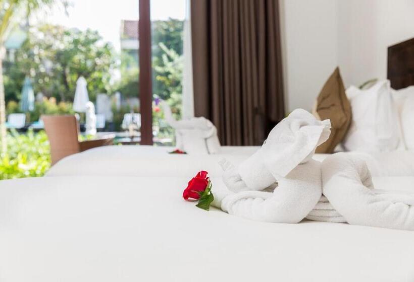 اتاق لوکس با چشمانداز استخر, Hoi An Emotion Boutique Villa