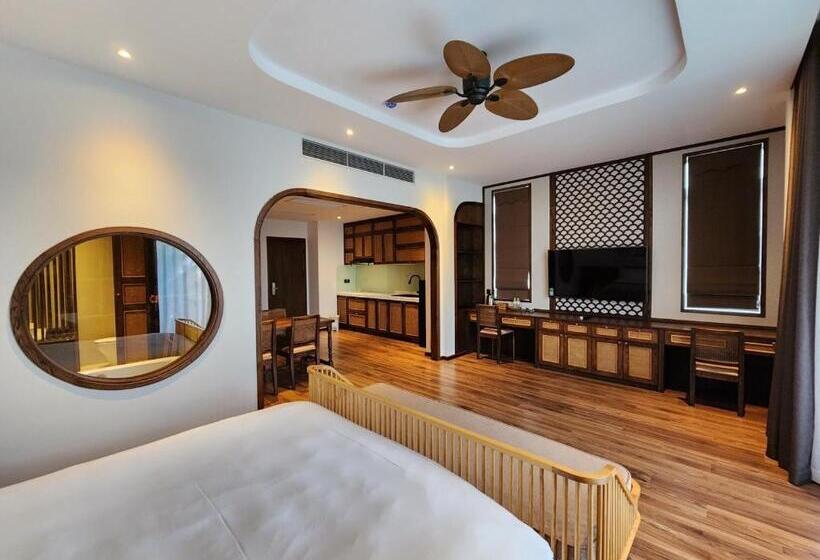 سوئیت با بالکن, Hoi An Emotion Boutique Villa
