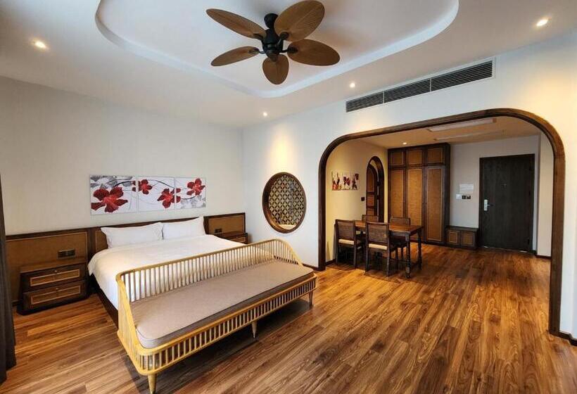 سوئیت با بالکن, Hoi An Emotion Boutique Villa