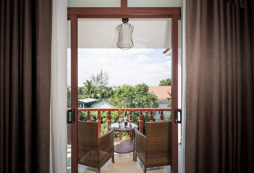 سوییت خانوادگی, Hoi An Emotion Boutique Villa