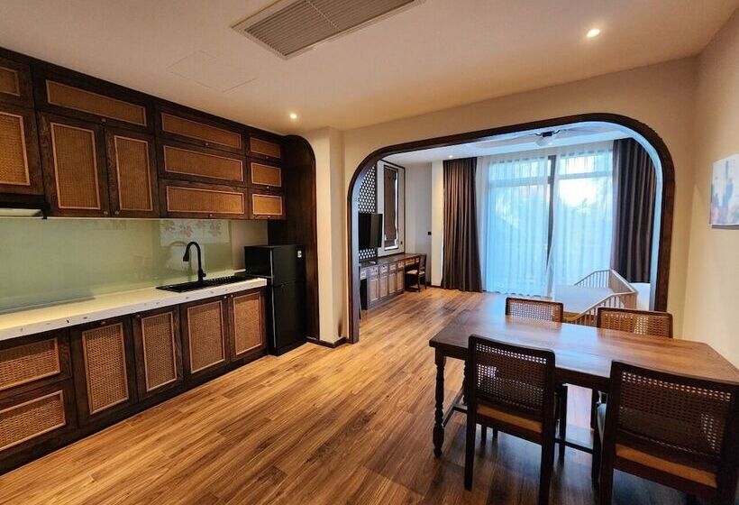 سوئیت سینیور, Hoi An Emotion Boutique Villa