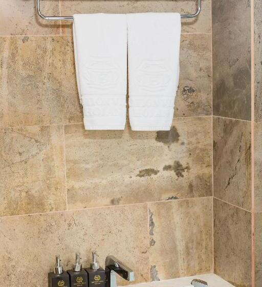 سوییت خانوادگی, Hoi An Emotion Boutique Villa