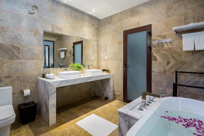 اتاق لوکس با چشمانداز استخر, Hoi An Emotion Boutique Villa