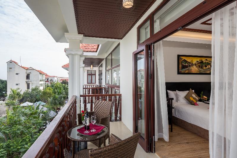 اتاق لوکس با چشمانداز استخر, Hoi An Emotion Boutique Villa