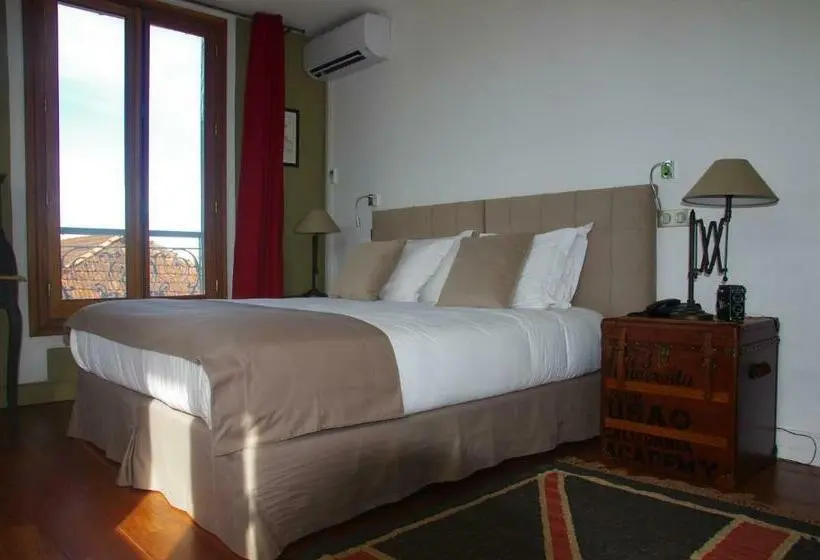 سوییت, Hôtel Des Palmistes
