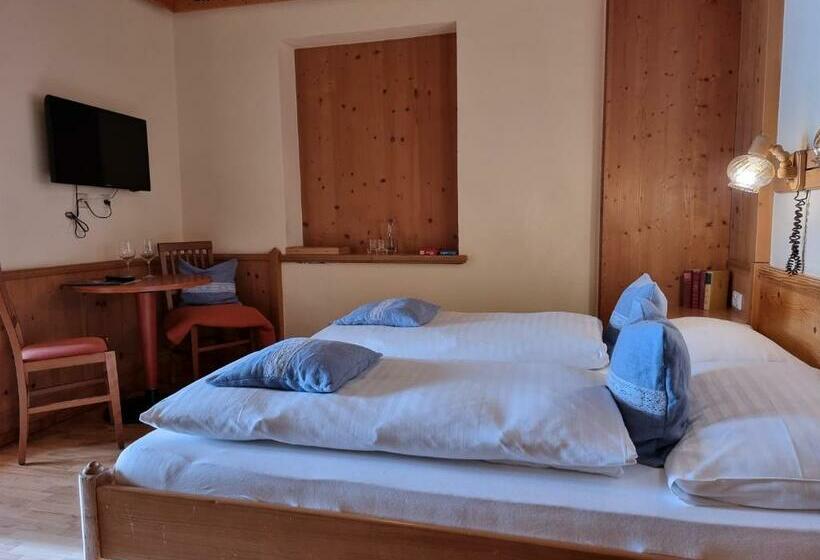 4인용 스탠다드 룸, Karnischer Hof