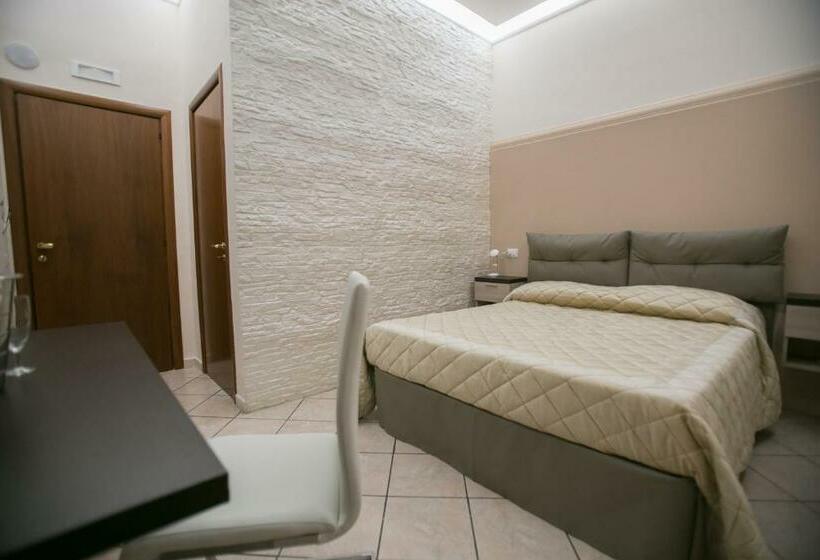 חדר סטנדרט, La Fenice