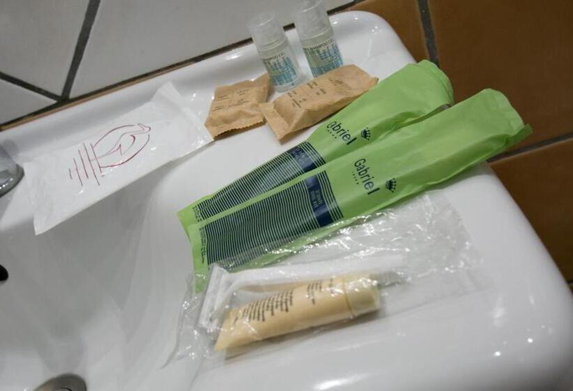 חדר סטנדרט, La Fenice