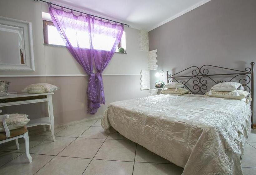 חדר סטנדרט לשלושה, La Fenice