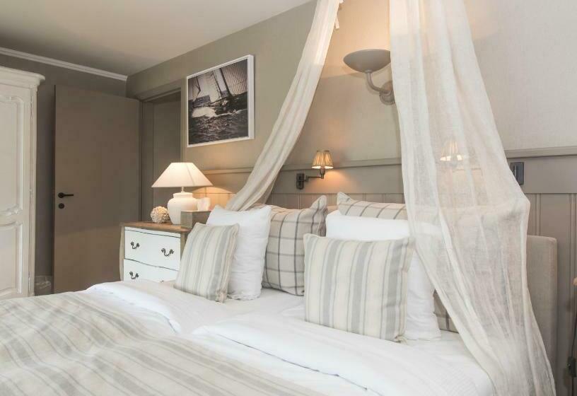 4인용 스탠다드 룸, Lebeau 19