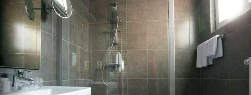 스탠다드 룸, L'esprit Sain