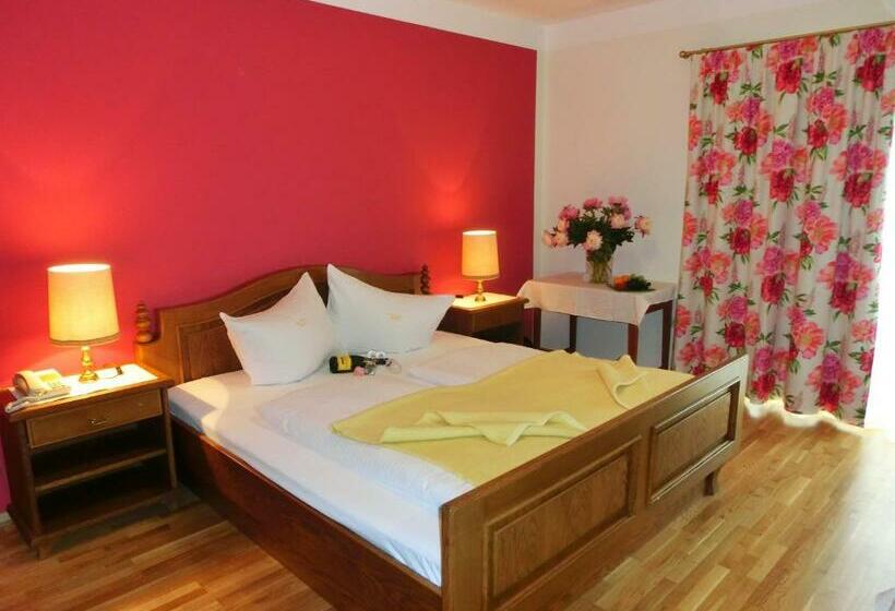 标准间带湖景, Posthof