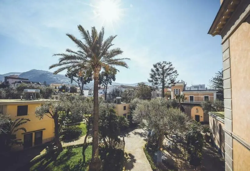 اتاق استاندارد چهار تخته, Villa Crawford