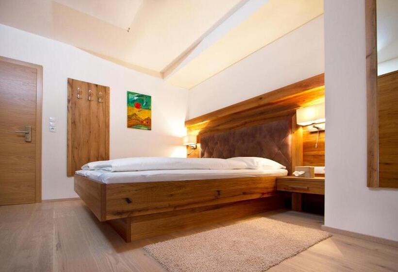 Comfort room with balcony, Zirngast