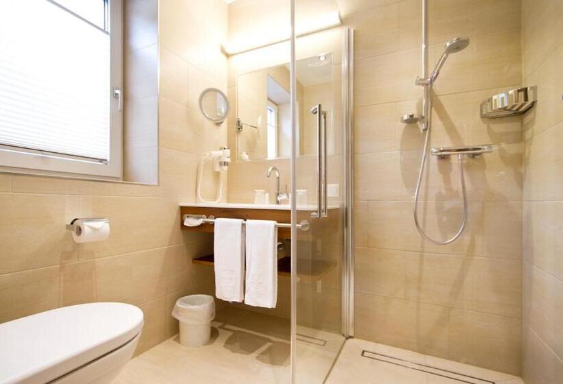 Comfort room with balcony, Zirngast