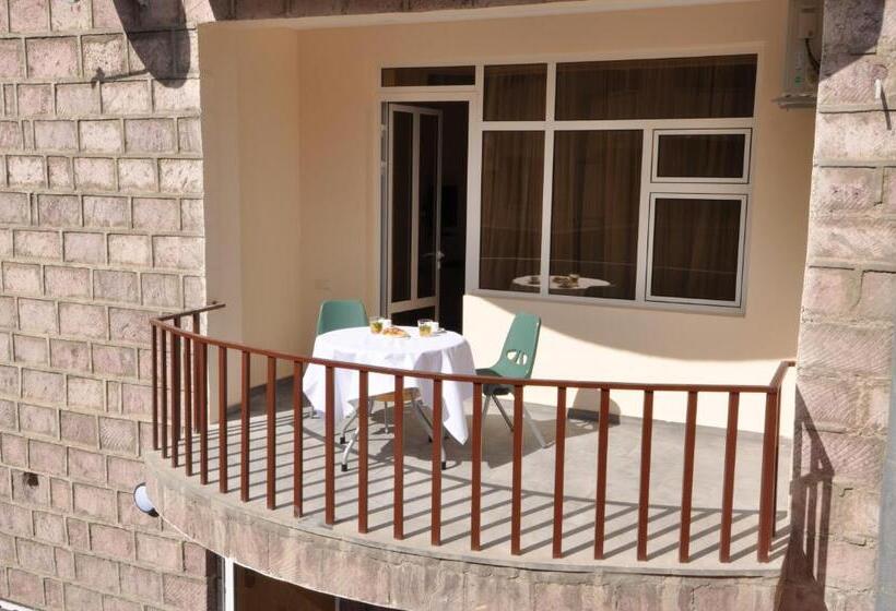 اتاق لوکس با بالکن, Albert House Hotel And Tours