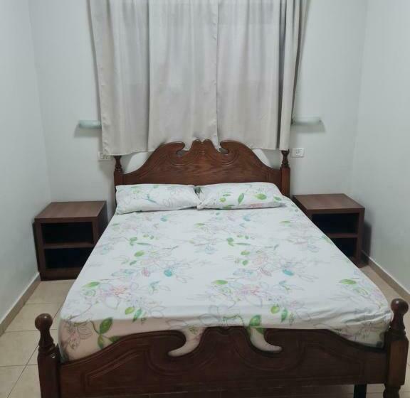 Standard Værelse, Arava Hostel