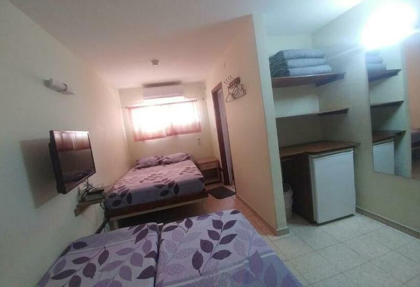 Standard 4 Pers. Værelse, Arava Hostel