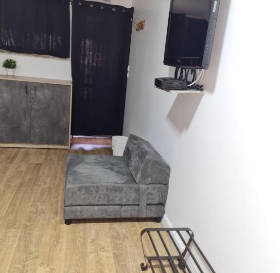 Deluxe 3 Pers. Værelse, Arava Hostel