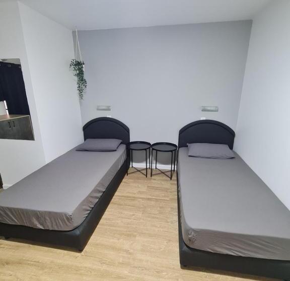 Deluxe 3 Pers. Værelse, Arava Hostel