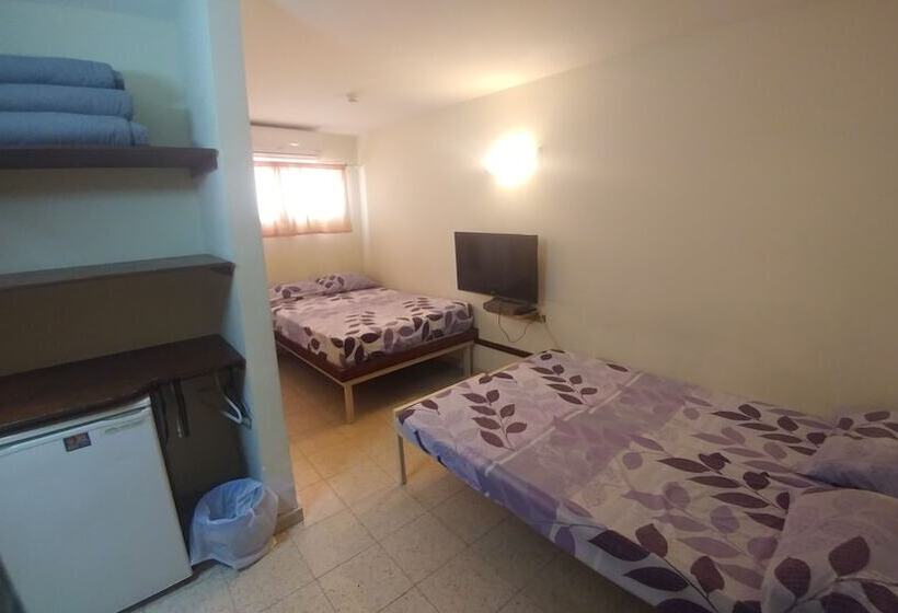 Standard 4 Pers. Værelse, Arava Hostel