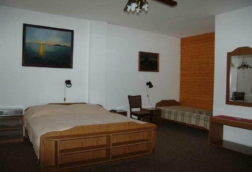 디럭스 룸, Eifert Ház