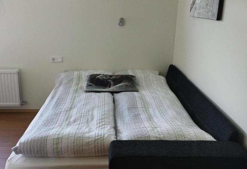 اتاق استاندارد سه نفره, Hvammstangi Guesthouse