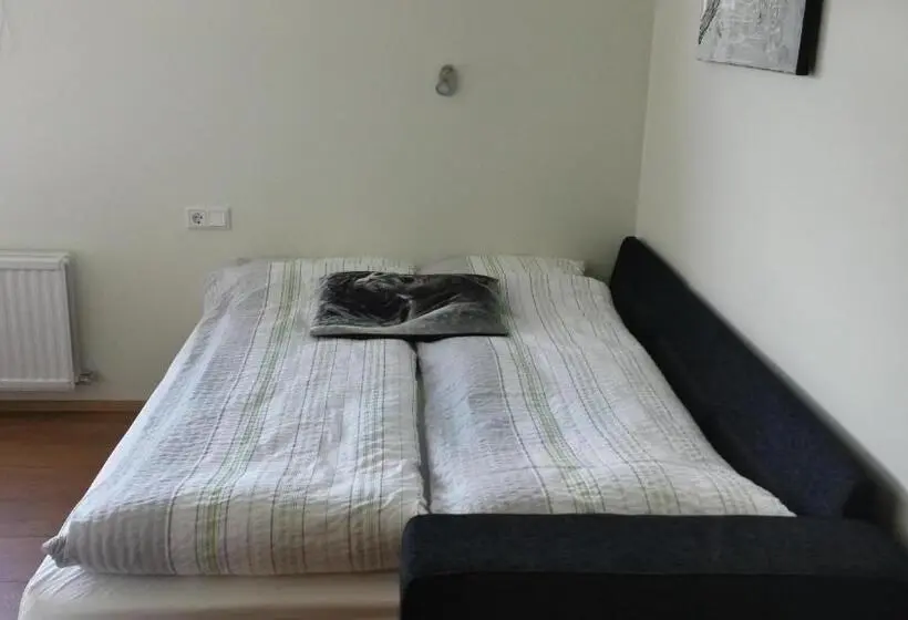 اتاق استاندارد سه نفره, Hvammstangi Guesthouse