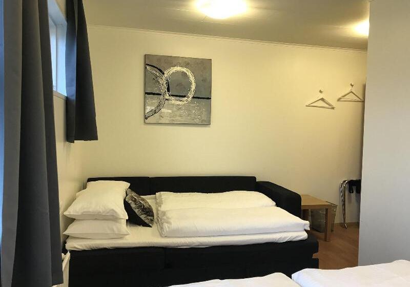 اتاق استاندارد سه نفره, Hvammstangi Guesthouse