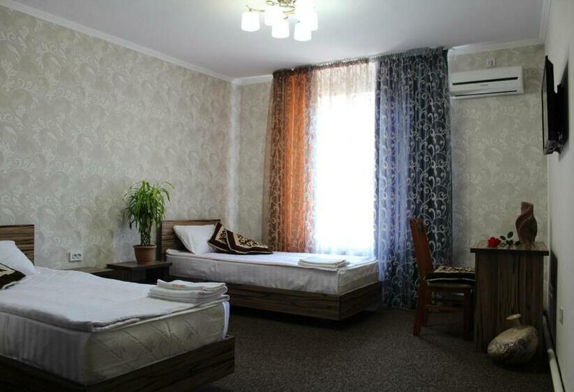 اتاق استاندارد, Kausar