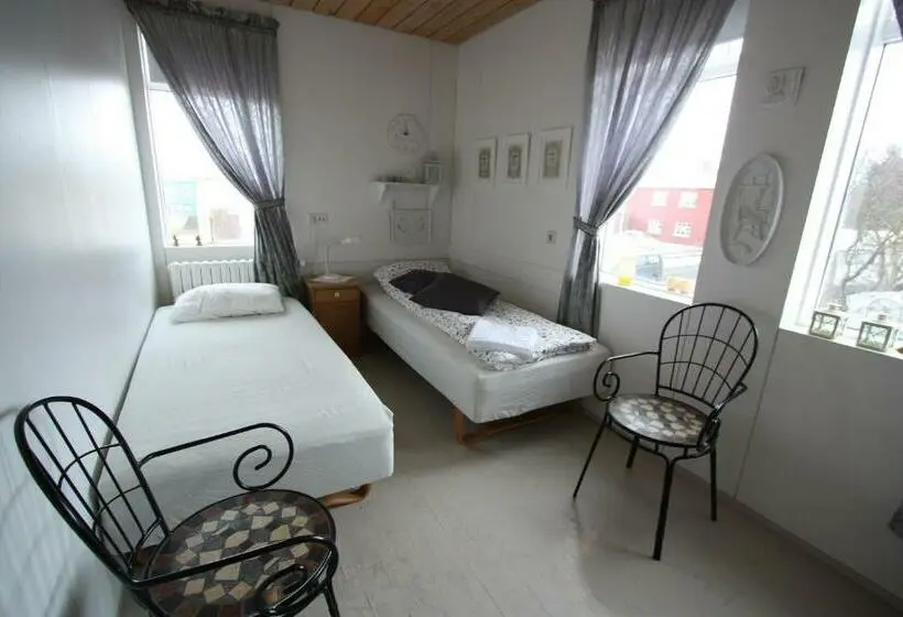 اتاق استاندارد با سرویس بهداشتی مشترک, Dalvík Hostel Gimli