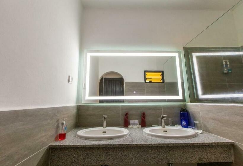 اتاق استاندارد با بالکن, Diani Sea Resort  All Inclusive