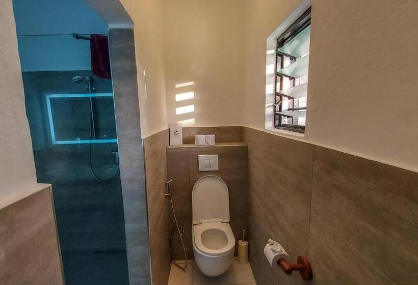 اتاق لوکس با بالکن و چشم‌انداز دریا, Diani Sea Resort  All Inclusive