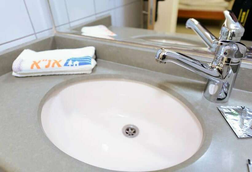 StandaardKamer, Hi Arad Hostel