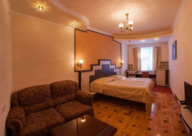 اتاق سوپریور, дом писателей цахкадзора