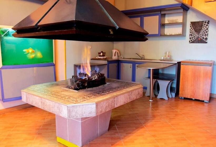 سوییت دوبلکس, дом писателей цахкадзора