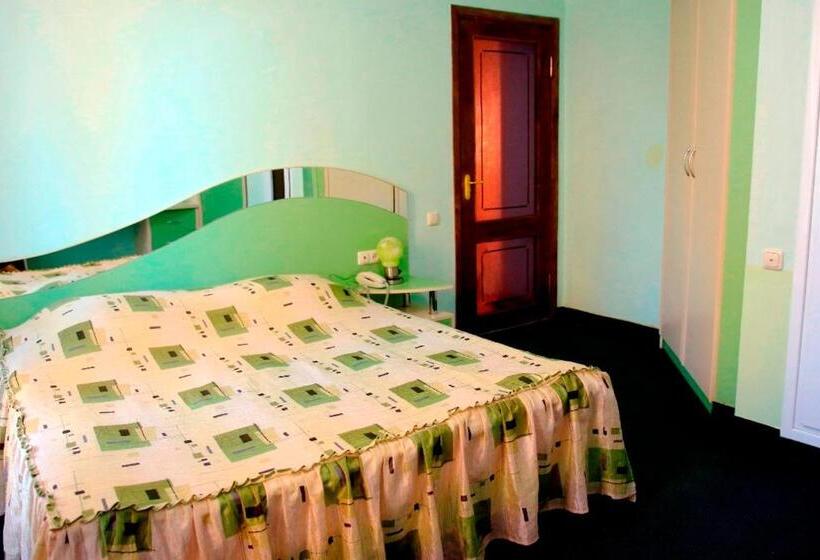 سوییت دوبلکس, дом писателей цахкадзора